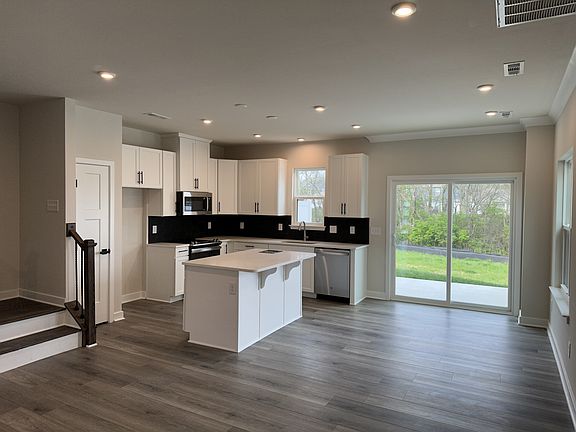 3rd image of 1185 Riverbrook Dr #284D