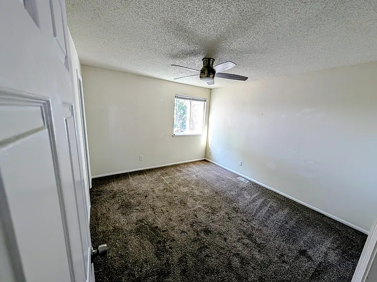 5725 W 71st Ave — Photo 10