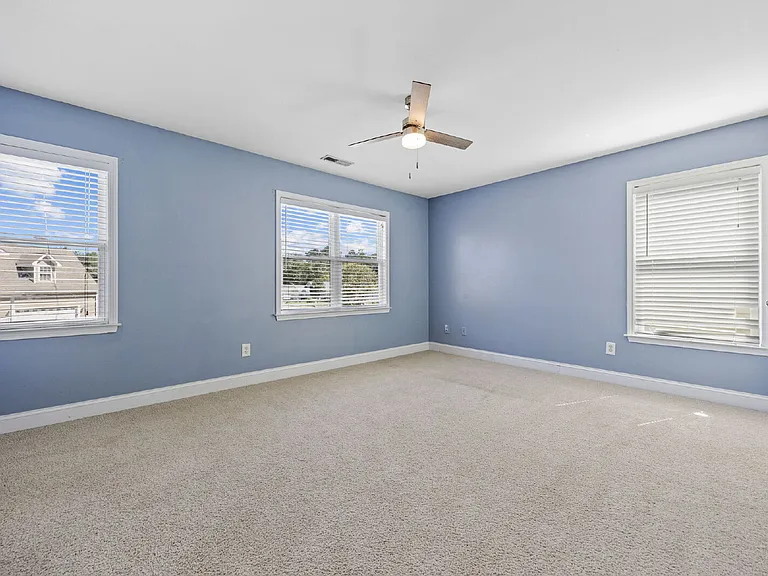 190 Hamilton Way — Photo 28