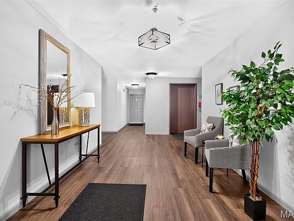 5th image of 6 Monarch Trace Ct APT 103