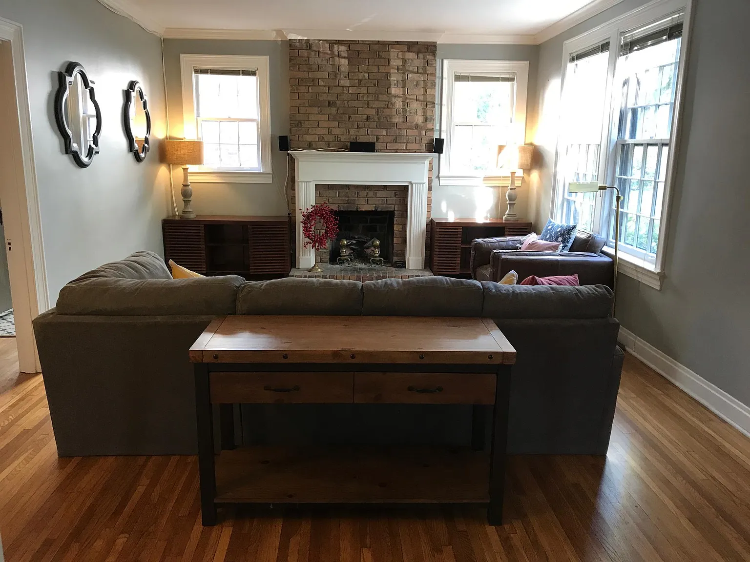 3 bed, 2137 sqft, $3,700 — Photo 2