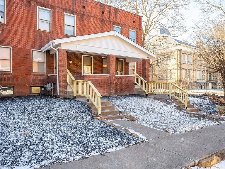 93 Wilber Ave — Photo 13