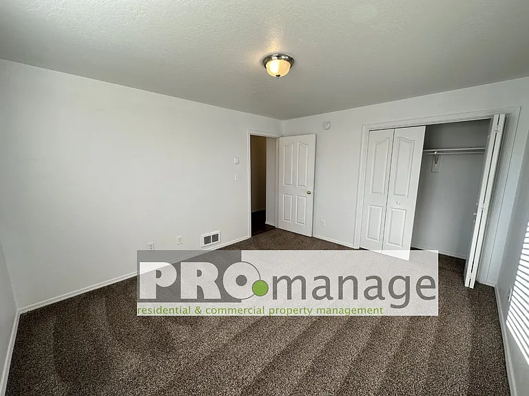 2592 Prospect Dr. — Photo 9
