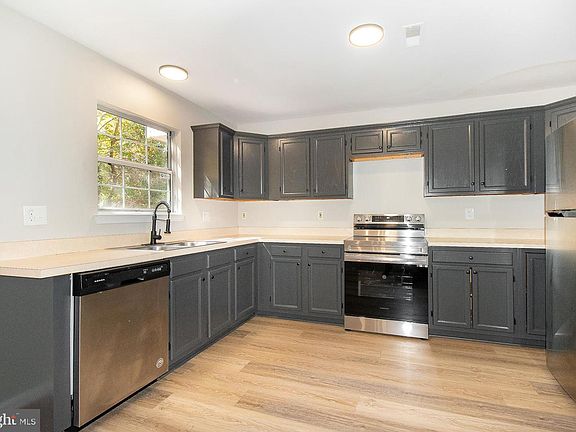 2nd image of 1777 Wigglesworth Way