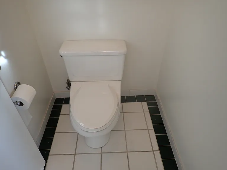 7846 Connie Dr — Photo 16