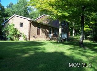 1622 Missouri Frk, Spencer, WV 25276