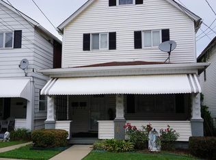 328 Longfellow St, Vandergrift, PA 15690