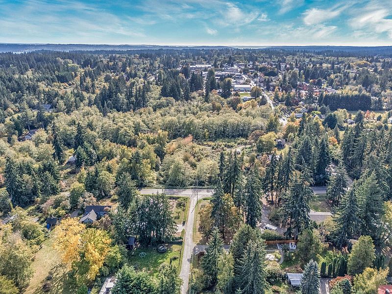 2nd image of 16733 98th Avenue SW