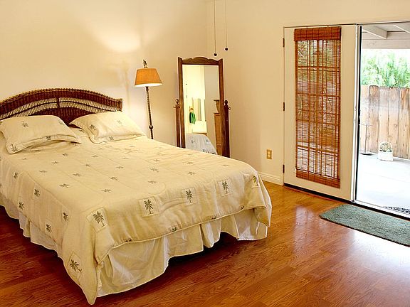 5th image of 1223 Sunny Crest Cir