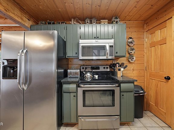 5th image of 331 Caney Creek Rd