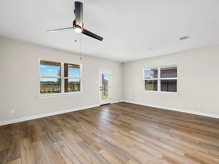 6015 Diamond Leaf Ct — Photo 6