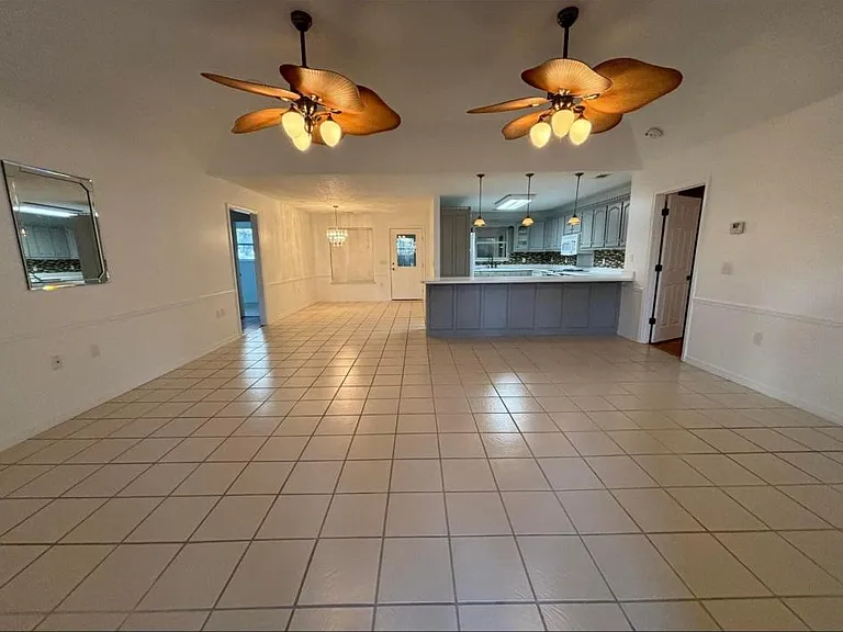 5587 Mobile Ave — Photo 3