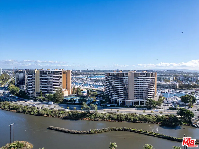 4316 Marina City Dr #1033 — Photo 44