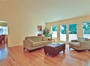 7512 130th Ave NE, Kirkland, WA 98033