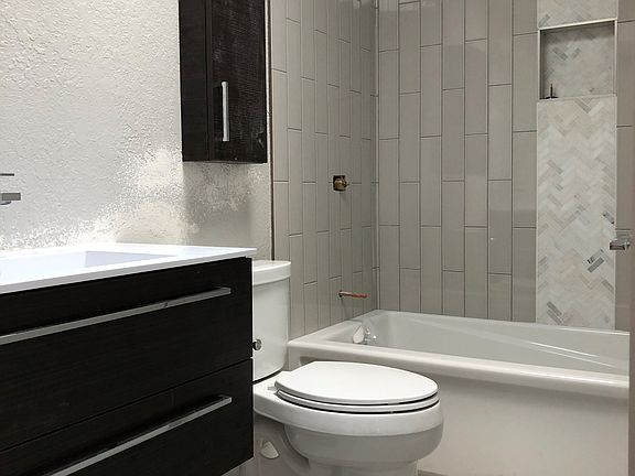 2nd image of 14647 124th Pl NE