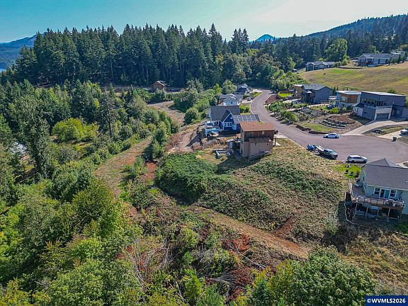 2nd image of 6304 Lakepointe Way