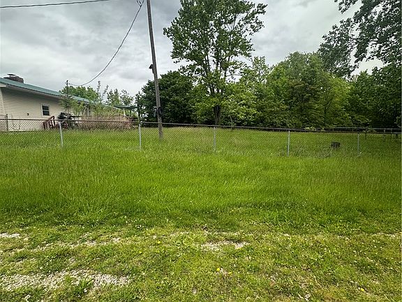5th image of 10190 Stephen Young Rd