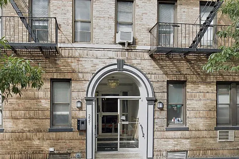 221 E 76th St #6G — Photo 5