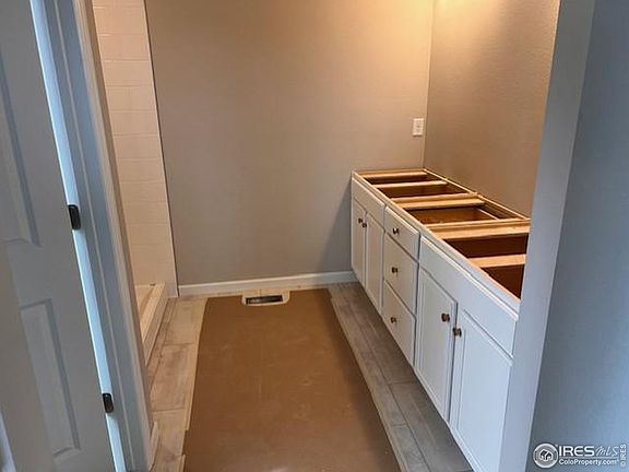3rd image of 2261 Peregrine Dr