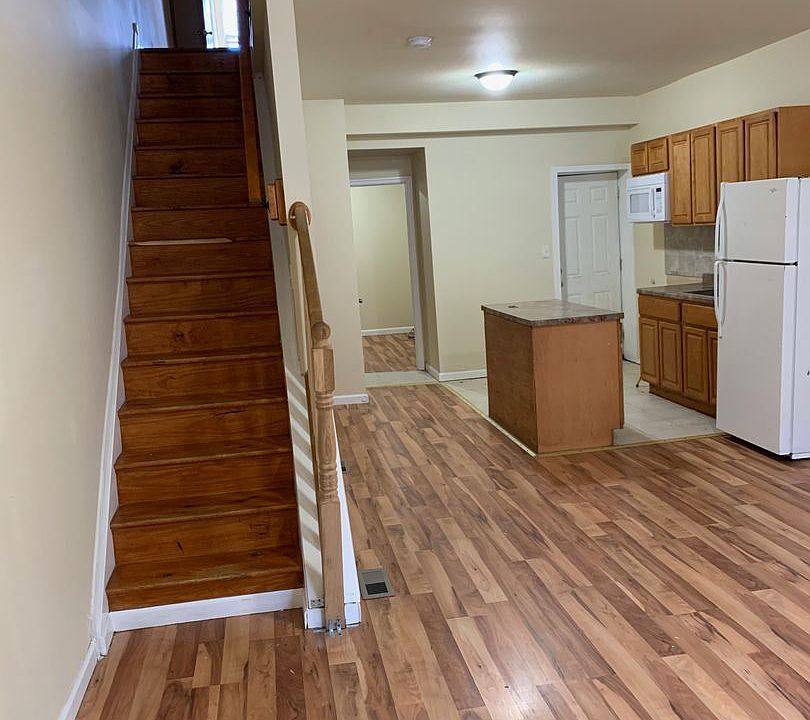 1st image of 1536 S 26th St #1