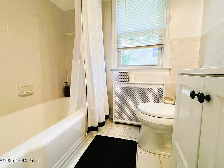 370 Macarthur Ave — Photo 15
