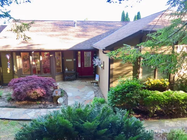 22 Eagle Run, Brevard, NC 28712