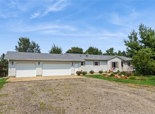 3522 Lori Sue Ln, Toddville, IA 52341