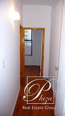 Rented by Plaza Real Estate Group | media 48