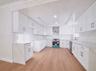 335 Whitsett Ave, North Hollywood, CA 91606
