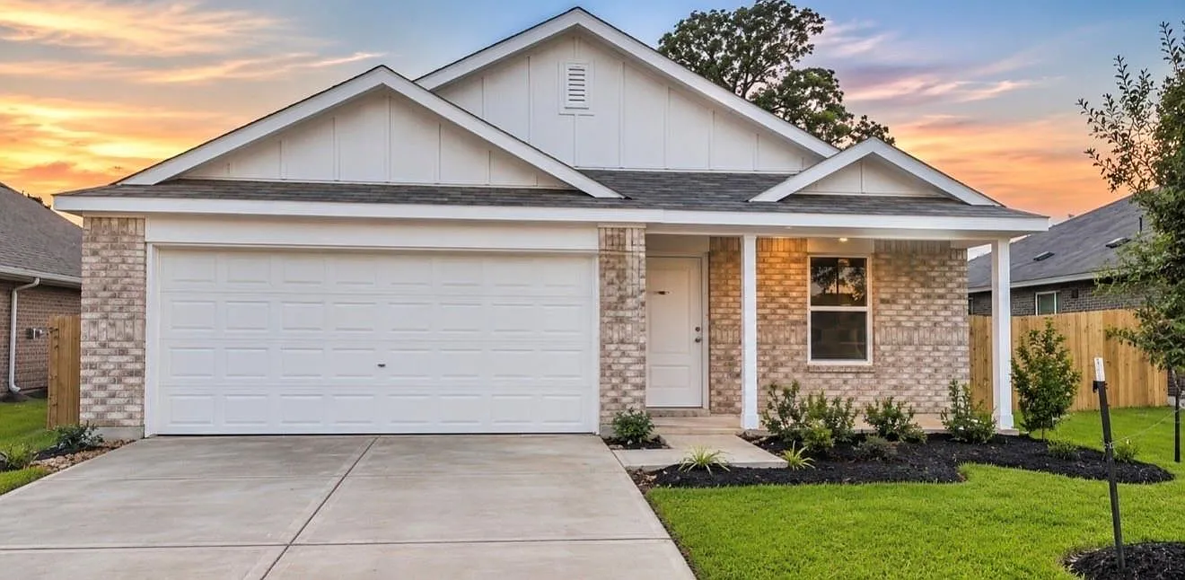 4 bed, 2.0 bath, 1714 sqft, $1,775 — Photo 1