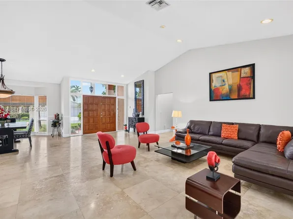 581 NW 110th Ave, Plantation, FL 33324