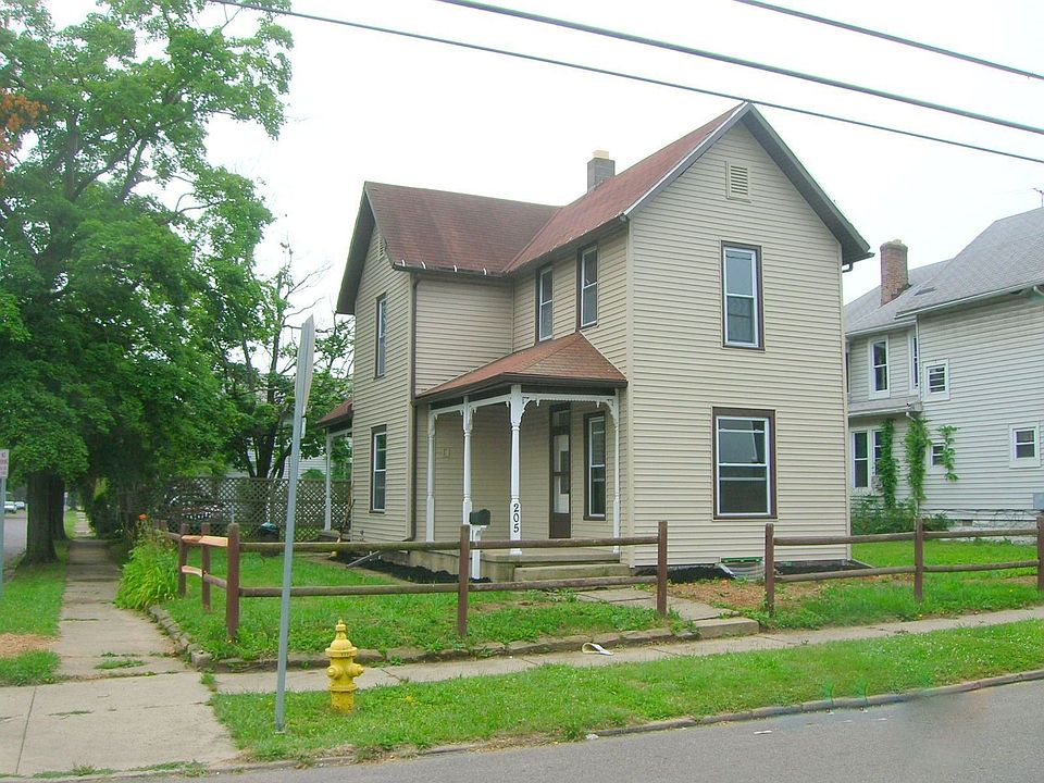 1st image of 205 Hoover St