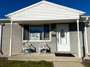 50221 Helfer Blvd, Wixom, MI 48393