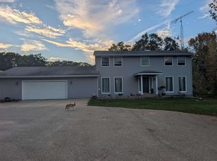 200870 Canopy Ln, Rosholt, WI 54473