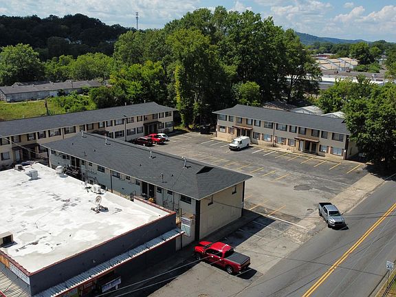 2nd image of 626 5th Ave #1-28