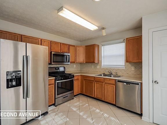 3rd image of 3016 Sherbourne Dr