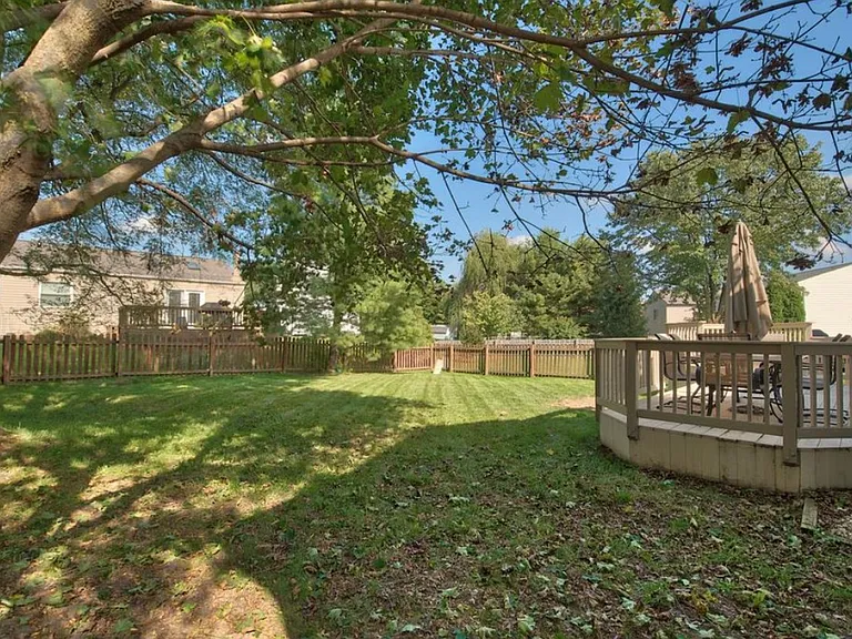 1846 Maroon Dr — Photo 5