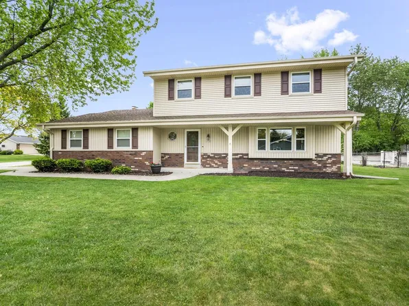 15025 W Vera Cruz DRIVE, New Berlin, WI 53151