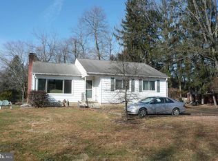 909 River Rd, Erwinna, PA 18920