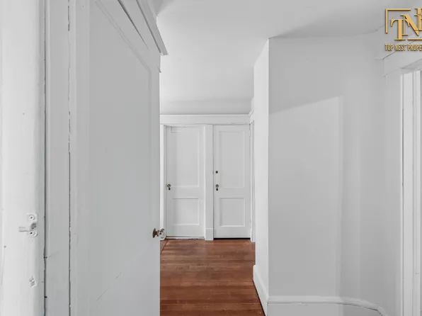 310 Brighton Avenue image 7 of 29