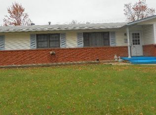 911 Skyline Dr, Junction City, KS 66441