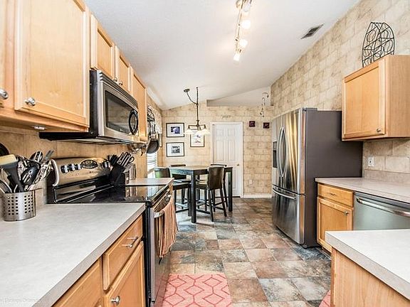 5th image of 83 Zachary Wade St
