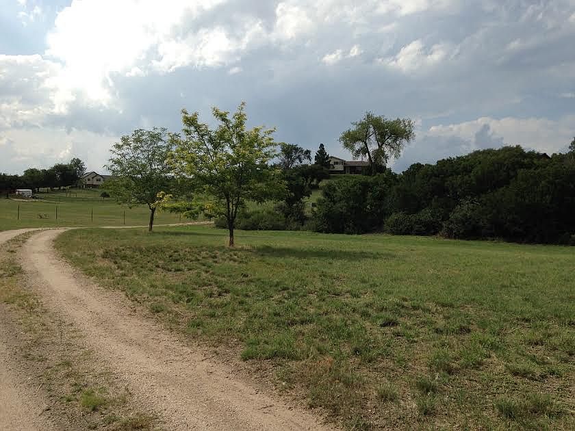 2nd image of 570 Yucca Hills Rd