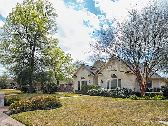 2nd image of 4604 Double Eagle Ct