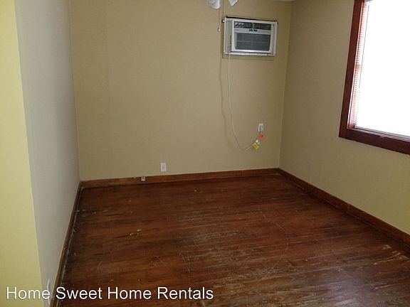 3rd image of 729 Cleveland Ave