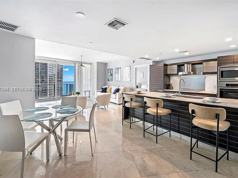 200 Biscayne Boulevard Way #4308 — Photo 6