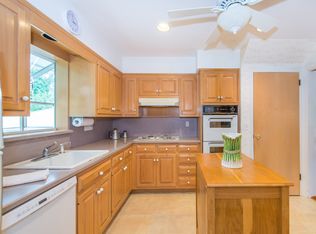 8 Elf Hill Ct, Hillsdale, NJ 07642