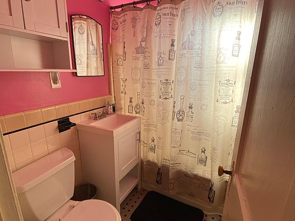 4th image of 1101 N Kensington St APT 1