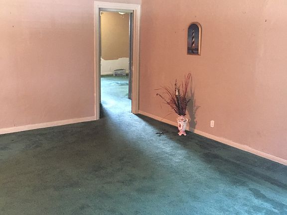2nd image of 3320 Ashwood Ln