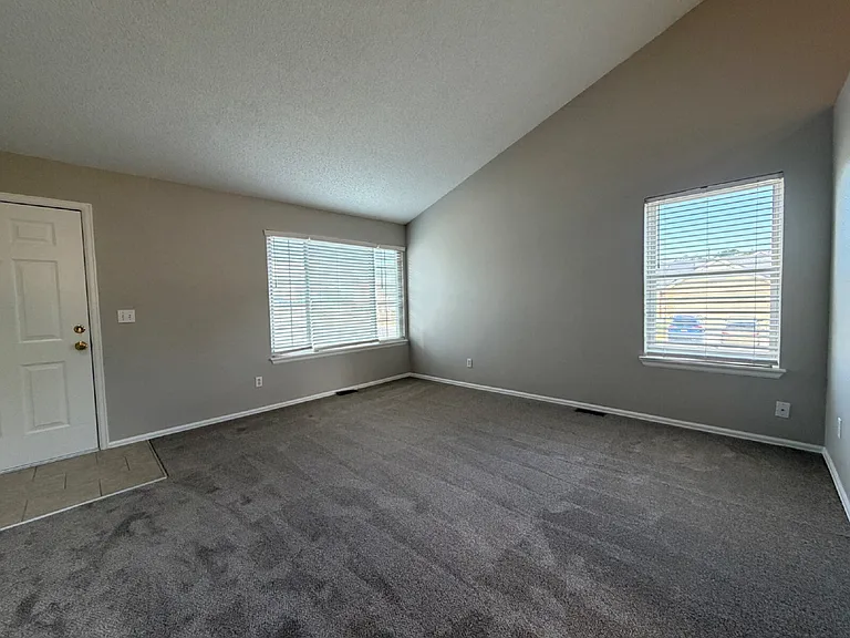 20209 E Purdue Pl — Photo 2